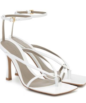 Stretch leather sandals